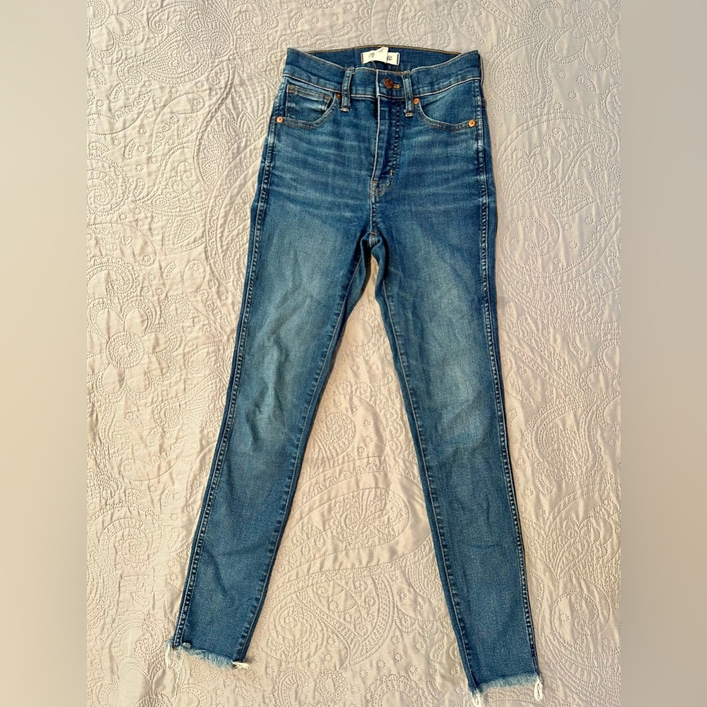 Madewell 10” High Rise Skinny Jeans with Frayed Bottom